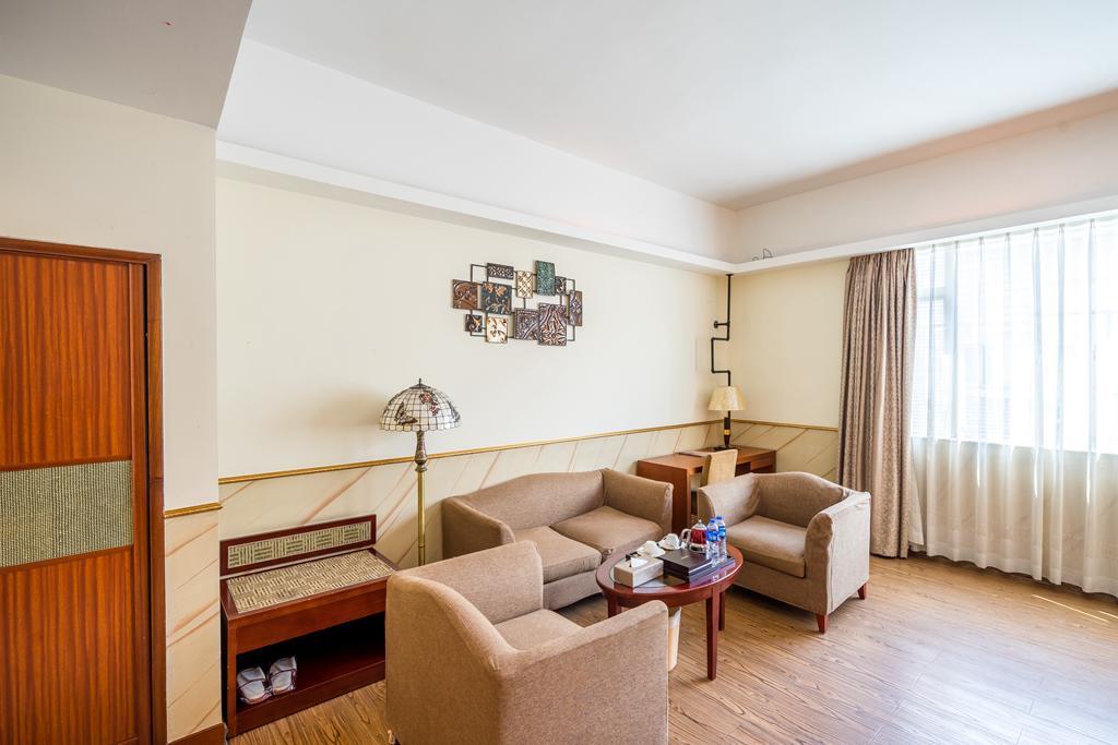 James Joyce Coffetel Hotel Guangzhou Shi Jing City Square Branch Zewnętrze zdjęcie